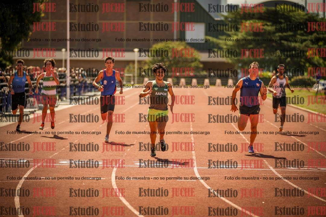 Fotos de los 400 m llanos de varones