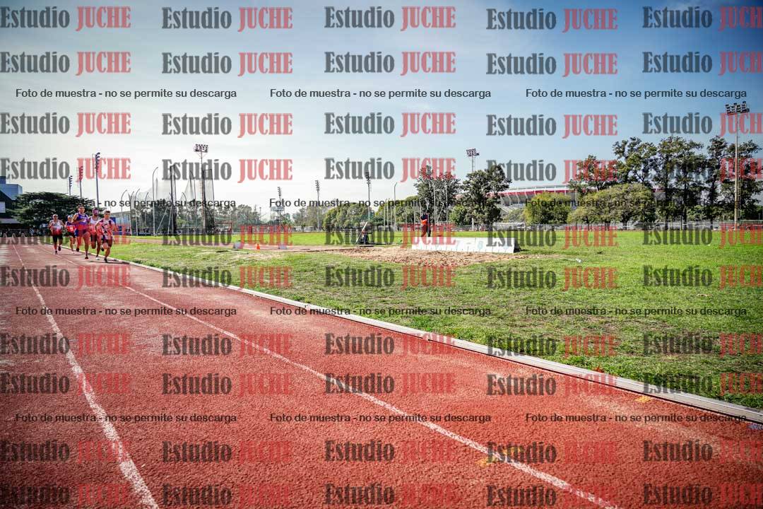 Fotos de los 800 m llanos de varones