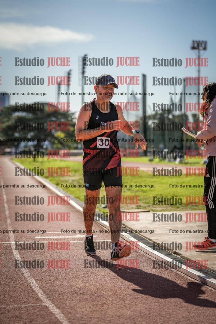 Fotos de los 800 m llanos de varones