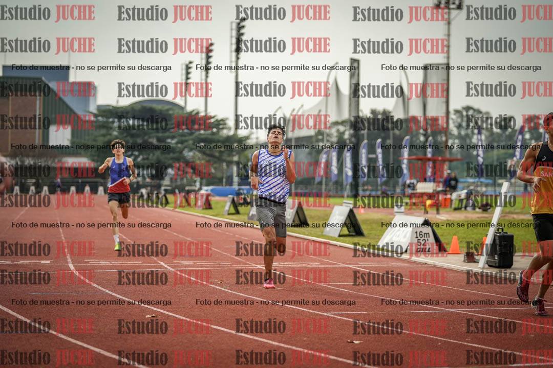 Fotos de los 400 m llanos de varones