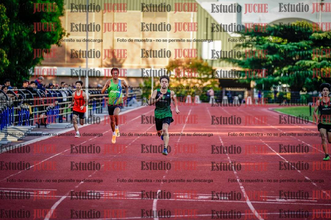 Fotos de los 400 m llanos de varones