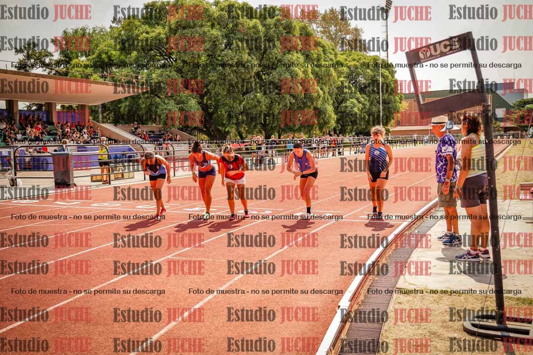 Fotos de los 800 m llanos de mujeres - combinadas 7