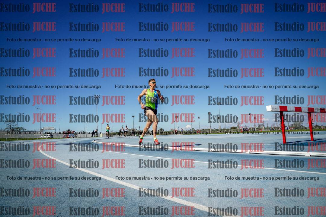 Fotos de los 5000 m llanos de mujeres y varones