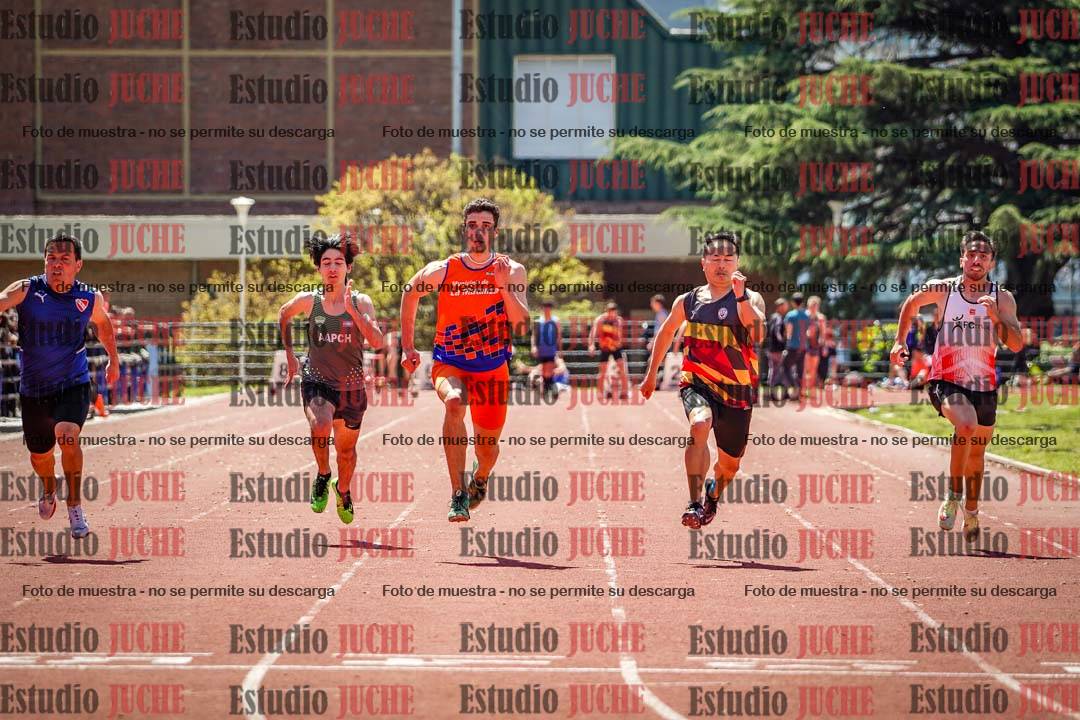 Fotos de los 100 m llanos de varones