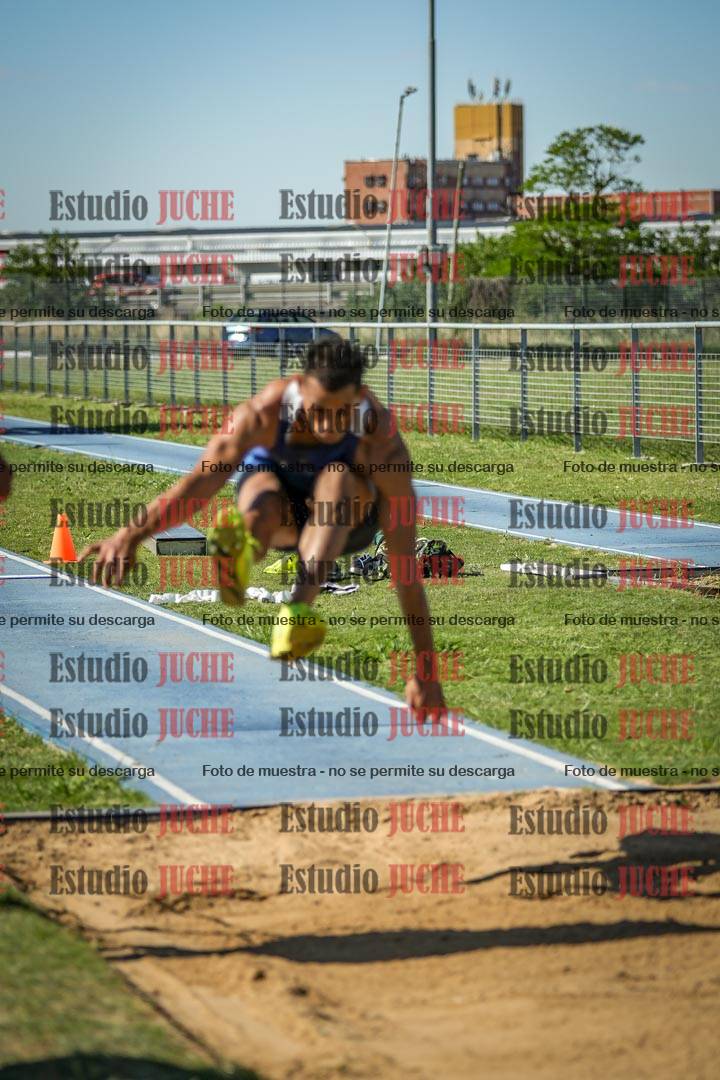 Fotos del salto triple de varones y mujeres - todas las tablas