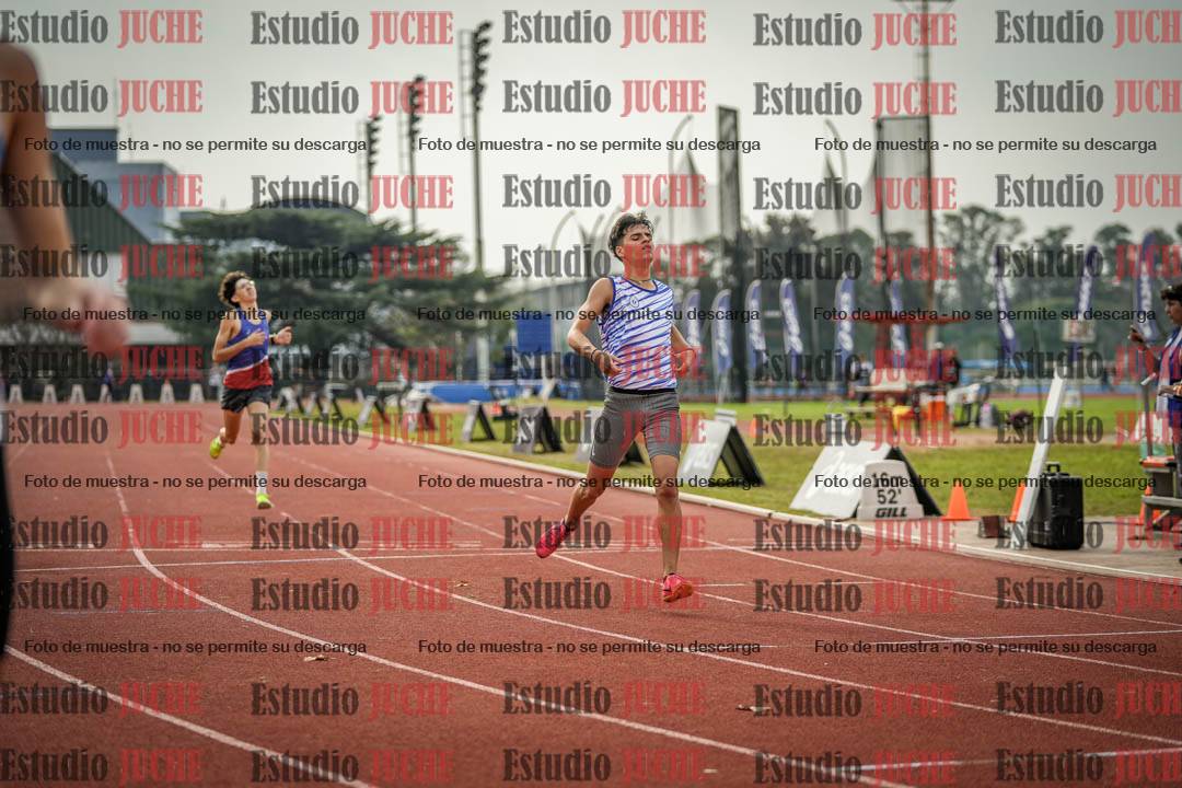 Fotos de los 400 m llanos de varones