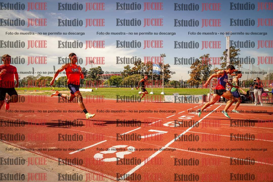 Fotos de los 100 m llanos de varones