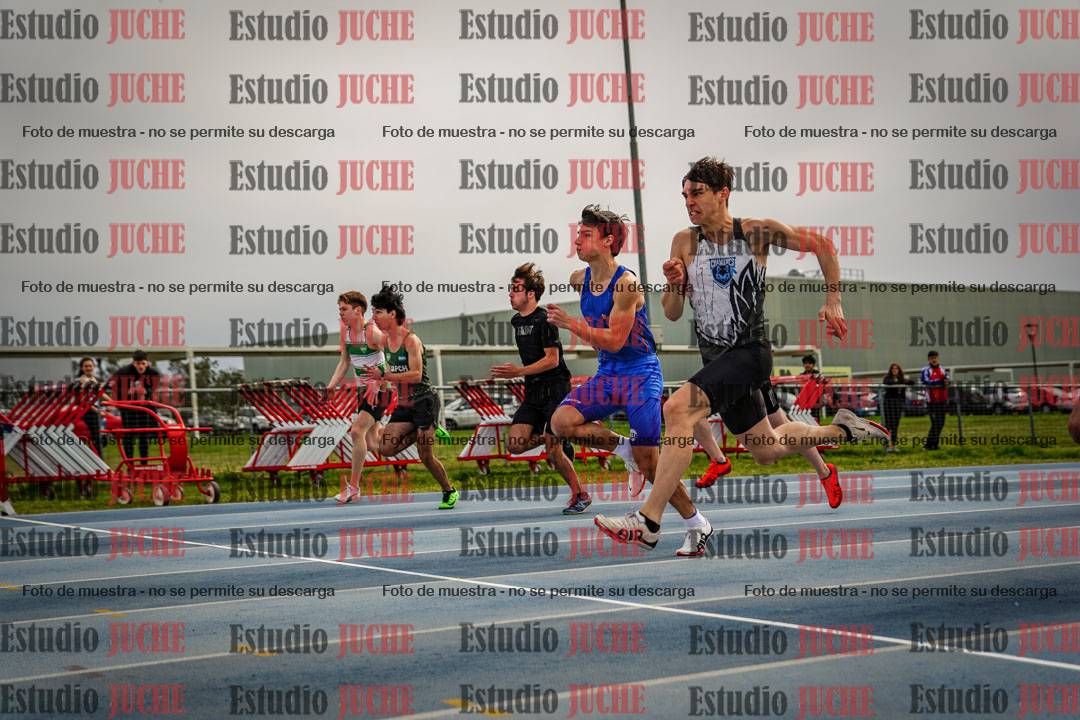 Fotos de los 100 m llanos de varones - U17 (FINAL)