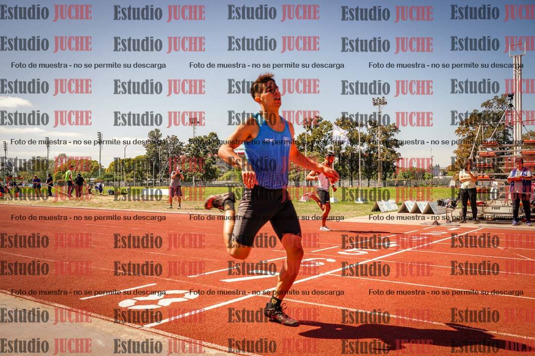 Fotos de los 400 m llanos de varones