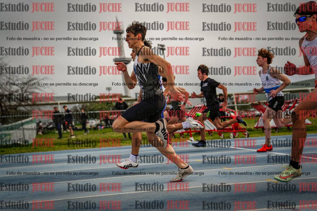 Fotos de los 100 m llanos de varones - U17 (FINAL)