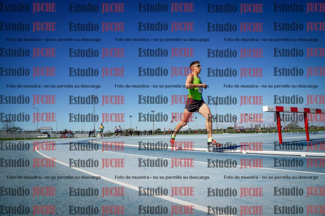 Fotos de los 5000 m llanos de mujeres y varones