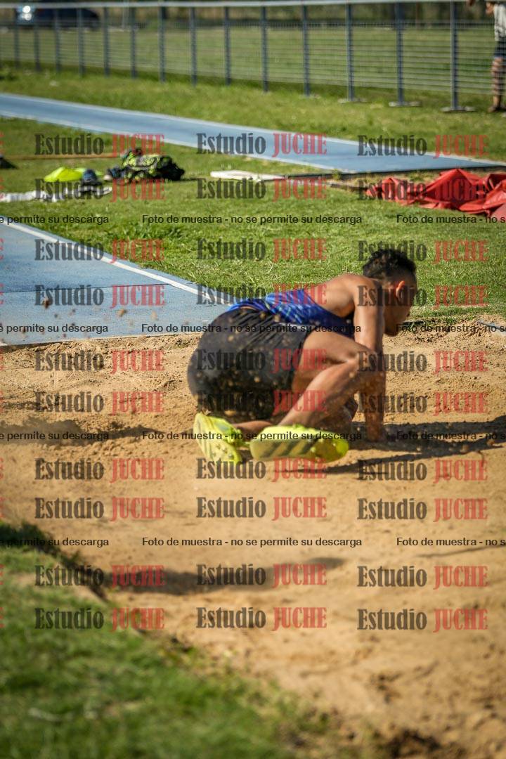 Fotos del salto triple de varones y mujeres - todas las tablas