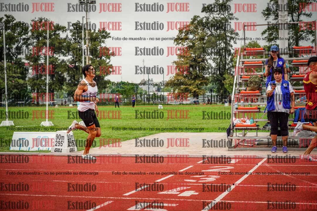 Fotos de los 800 m llanos de varones