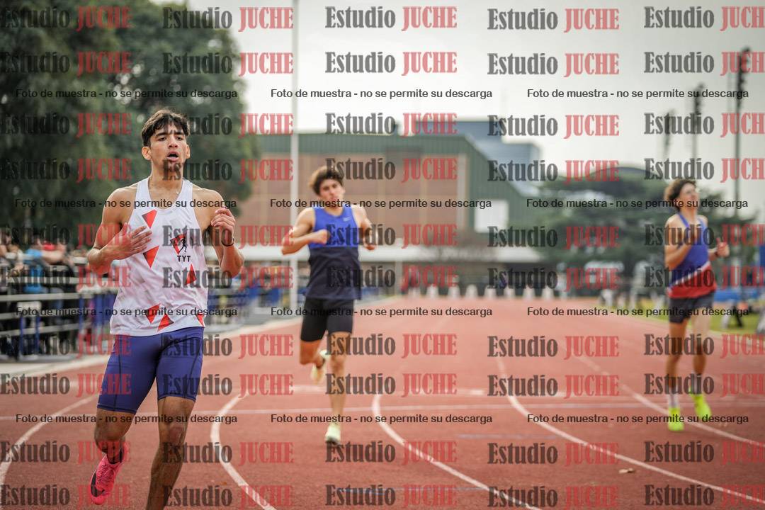 Fotos de los 400 m llanos de varones