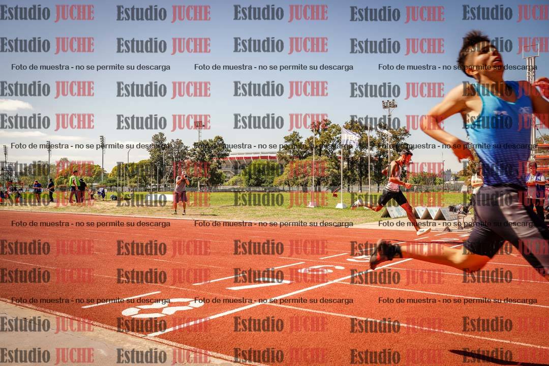 Fotos de los 400 m llanos de varones