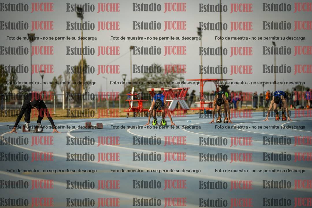 Fotos de los 200 m llanos de varones
