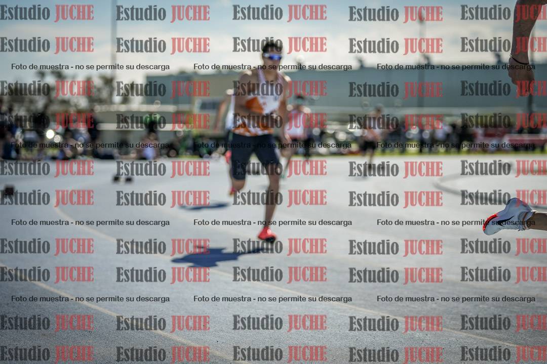 Fotos de los 400 m llanos de varones