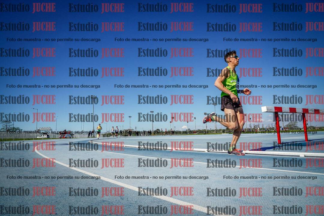 Fotos de los 5000 m llanos de mujeres y varones