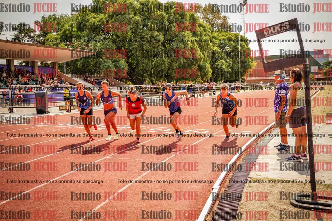 Fotos de los 800 m llanos de mujeres - combinadas 7
