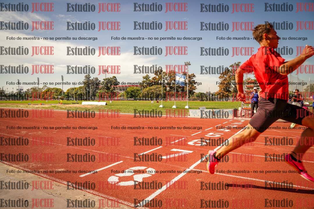 Fotos de los 100 m llanos de varones