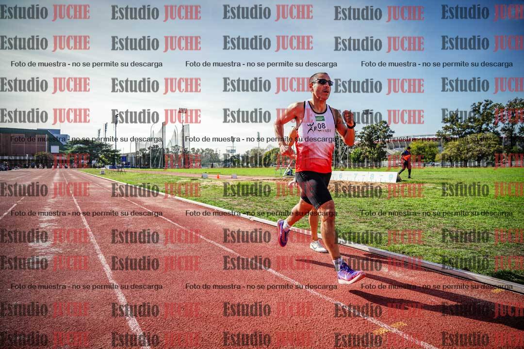 Fotos de los 800 m llanos de varones