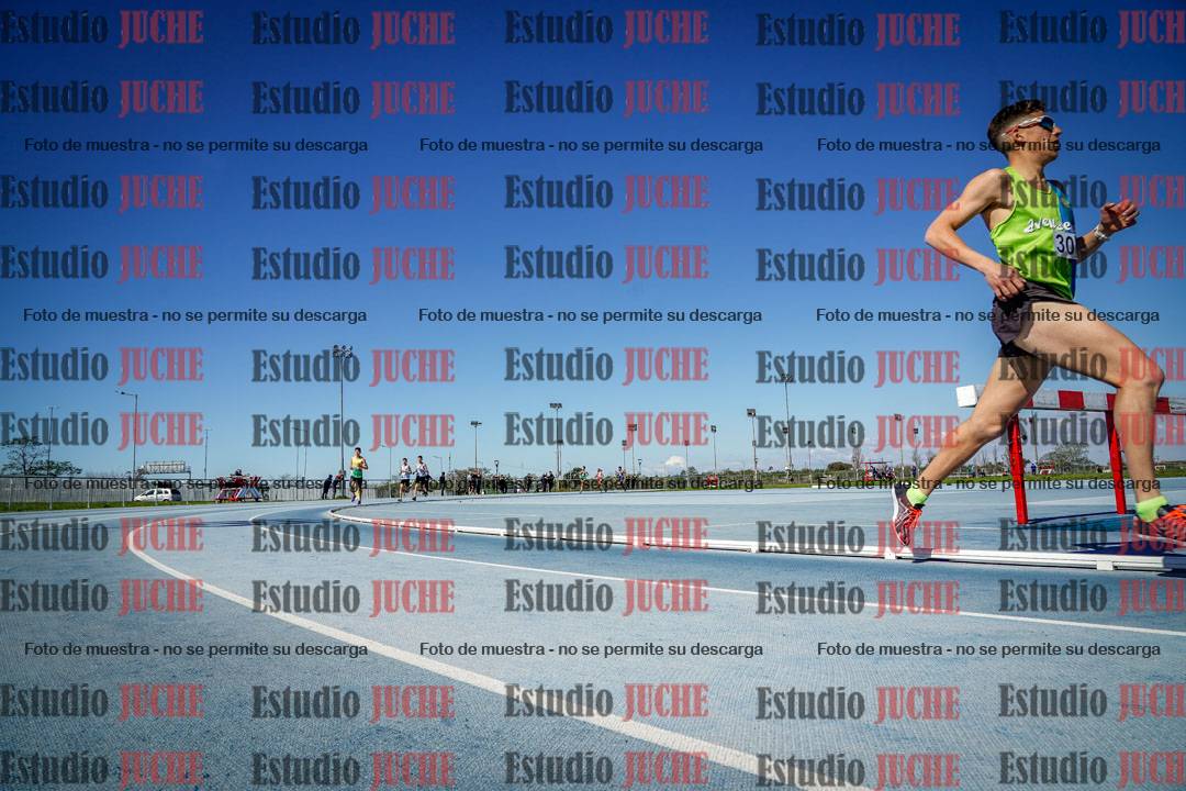 Fotos de los 5000 m llanos de mujeres y varones