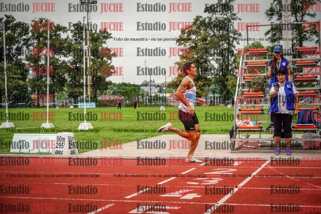 Fotos de los 800 m llanos de varones