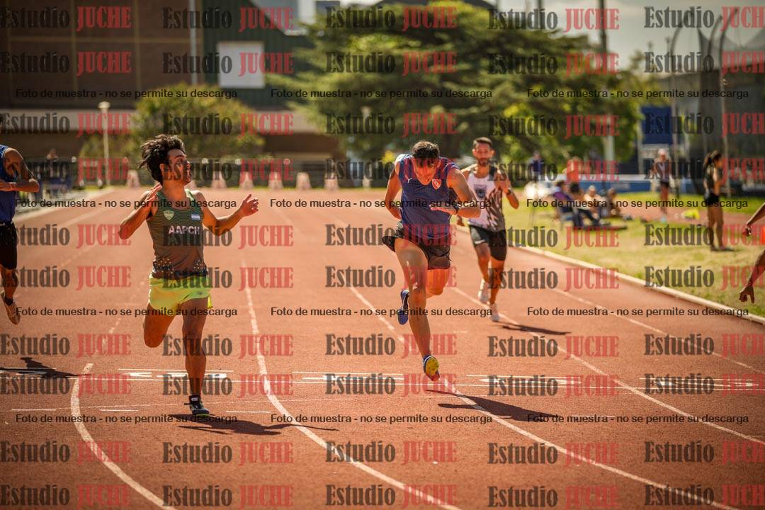 Fotos de los 400 m llanos de varones