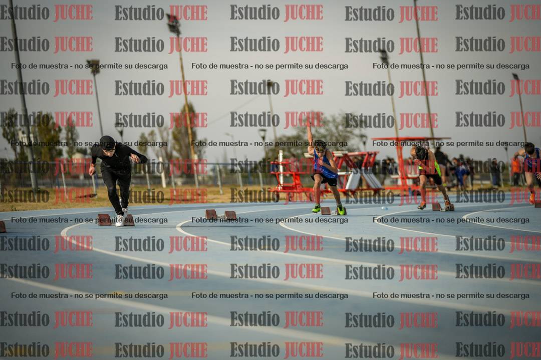 Fotos de los 200 m llanos de varones