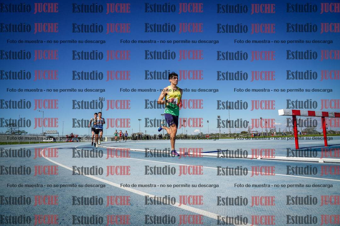 Fotos de los 5000 m llanos de mujeres y varones