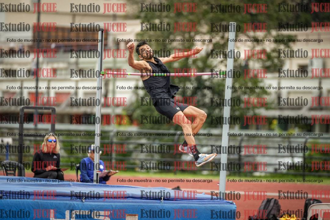 Fotos del salto en alto de varones
