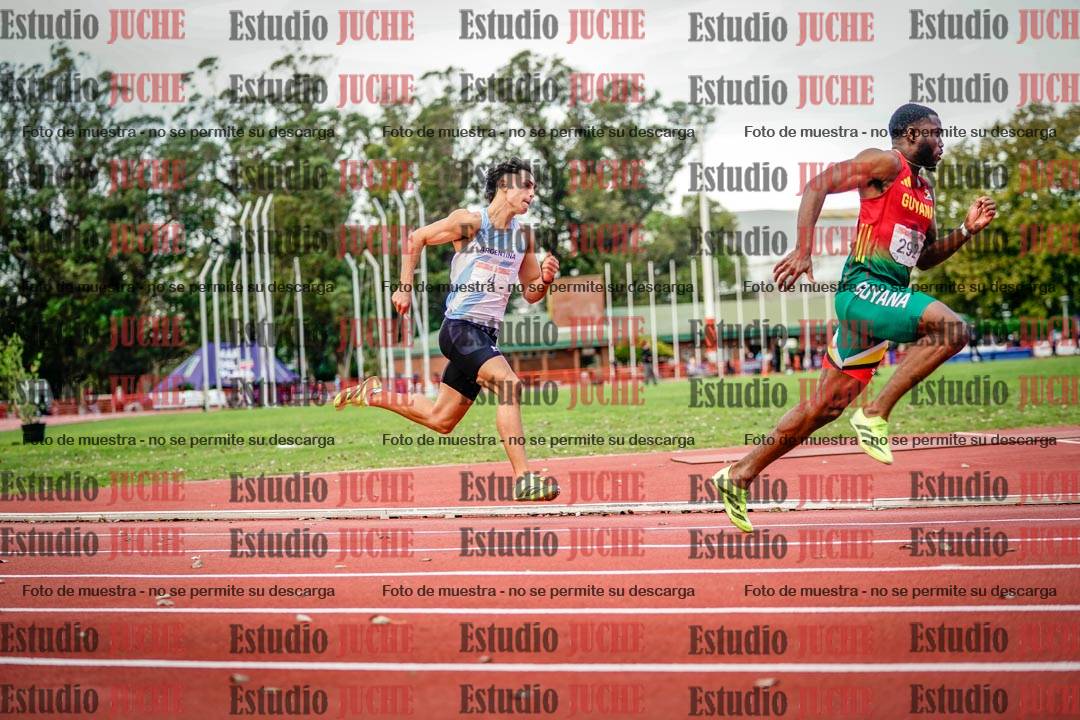 Fotos de los 200 m llanos de varones - FINAL