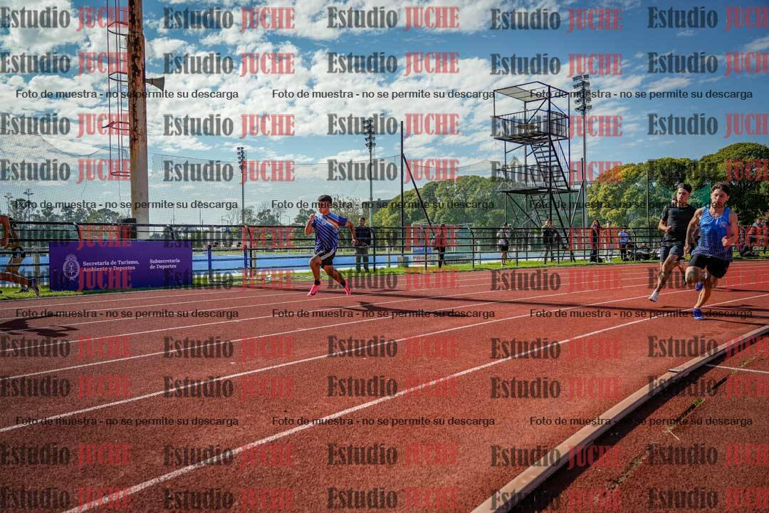 Fotos de los 200 m llanos de varones