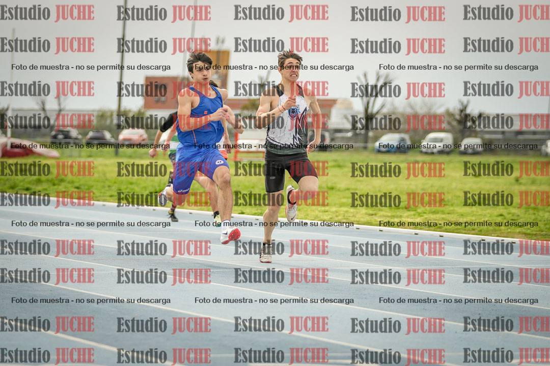 Fotos de los 100 m llanos de varones - U17 (FINAL)