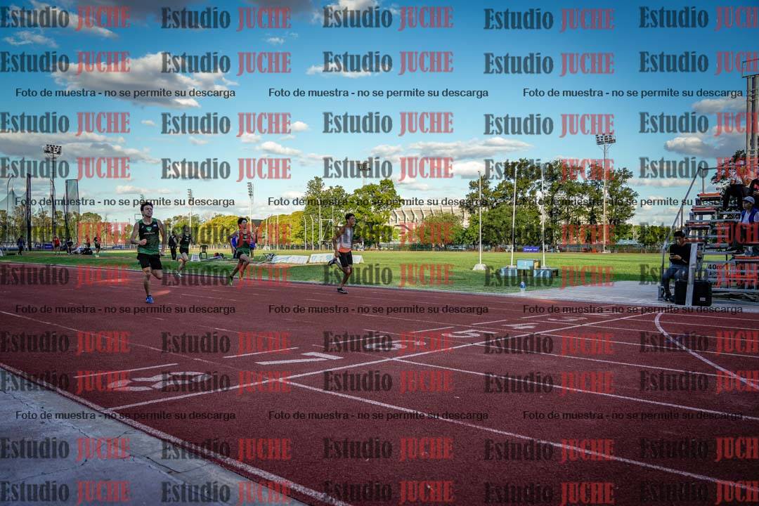 Fotos de los 400 m llanos de varones