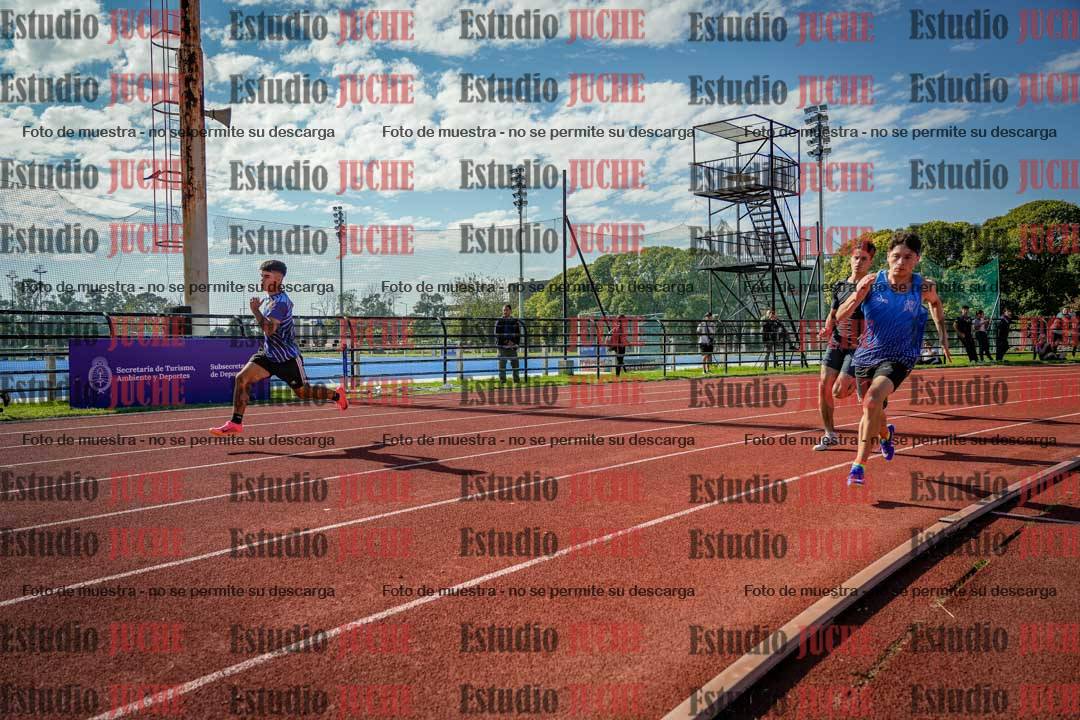 Fotos de los 200 m llanos de varones