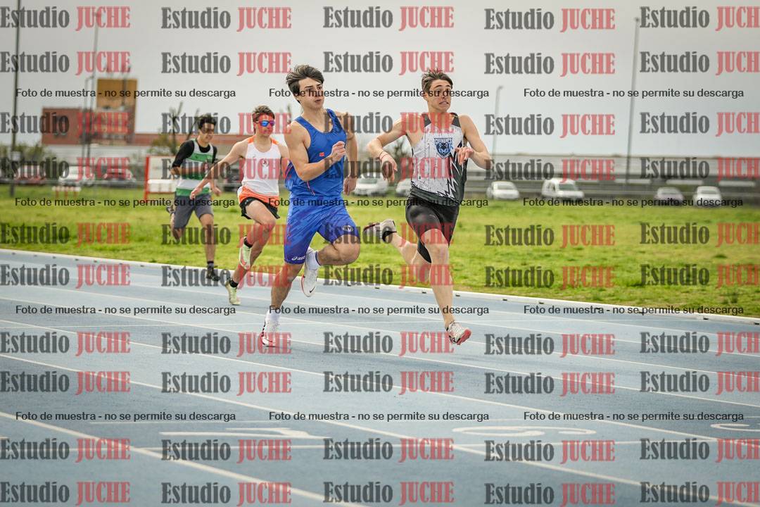 Fotos de los 100 m llanos de varones - U17 (FINAL)