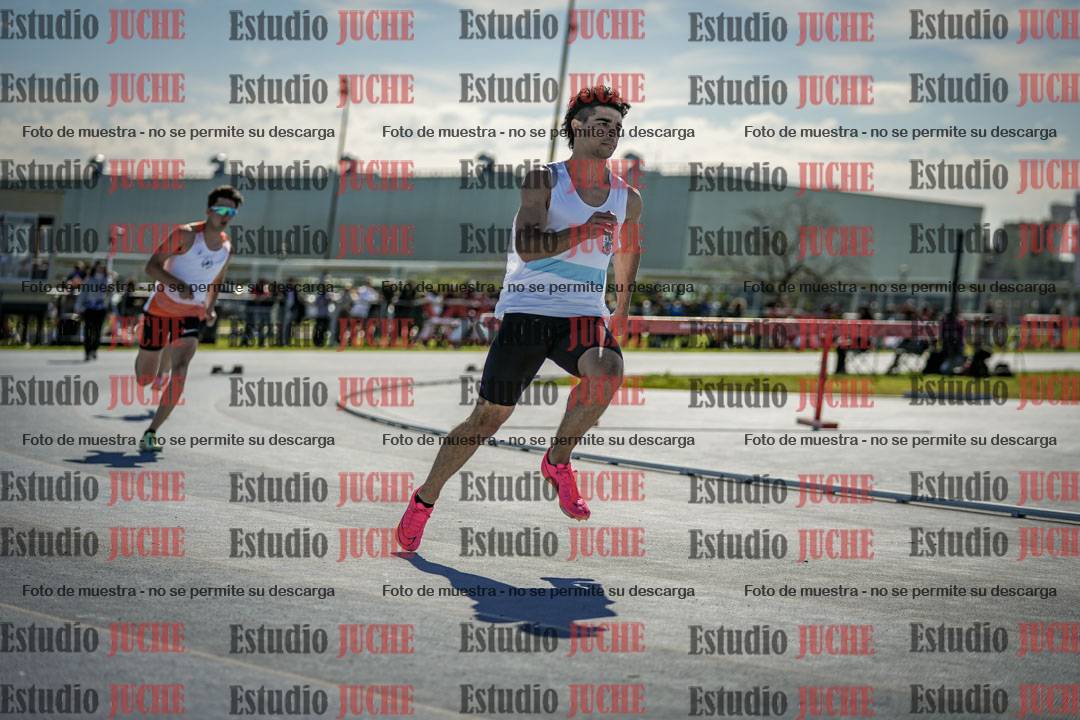 Fotos de los 400 m llanos de varones