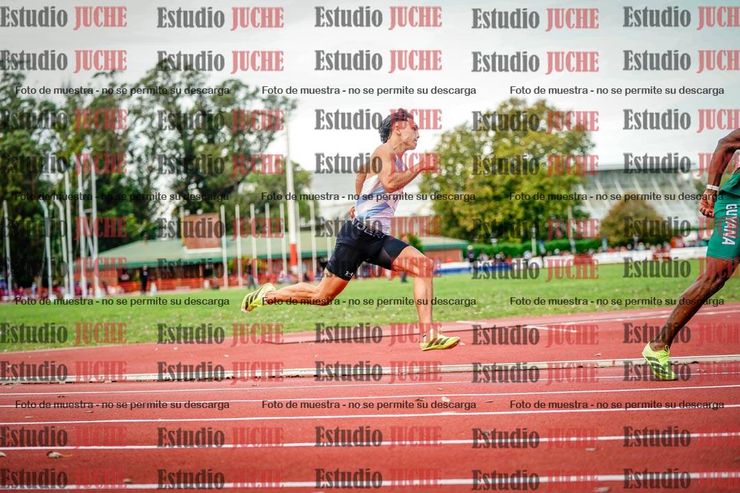 Fotos de los 200 m llanos de varones - FINAL