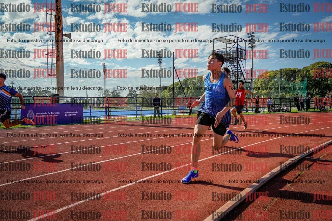 Fotos de los 200 m llanos de varones