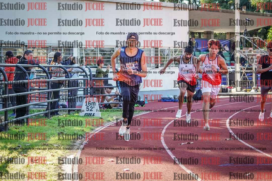 Fotos de los 800 m llanos de varones