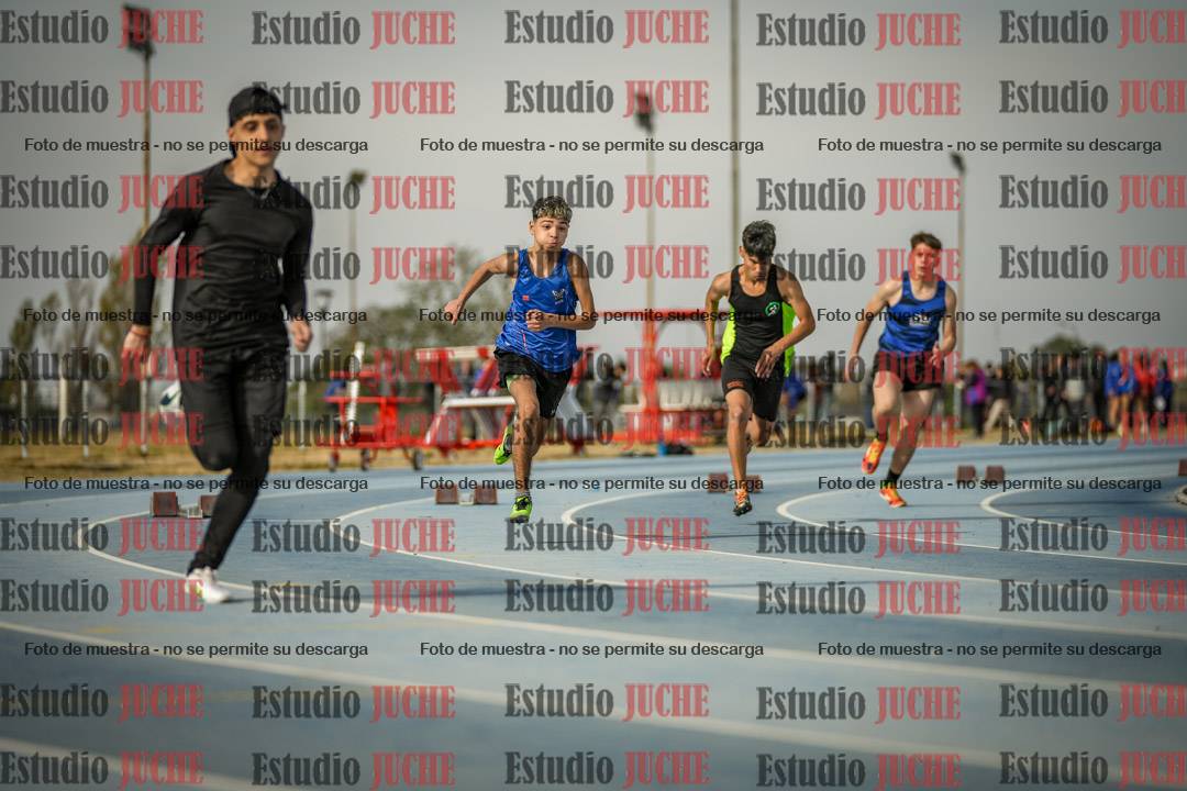 Fotos de los 200 m llanos de varones
