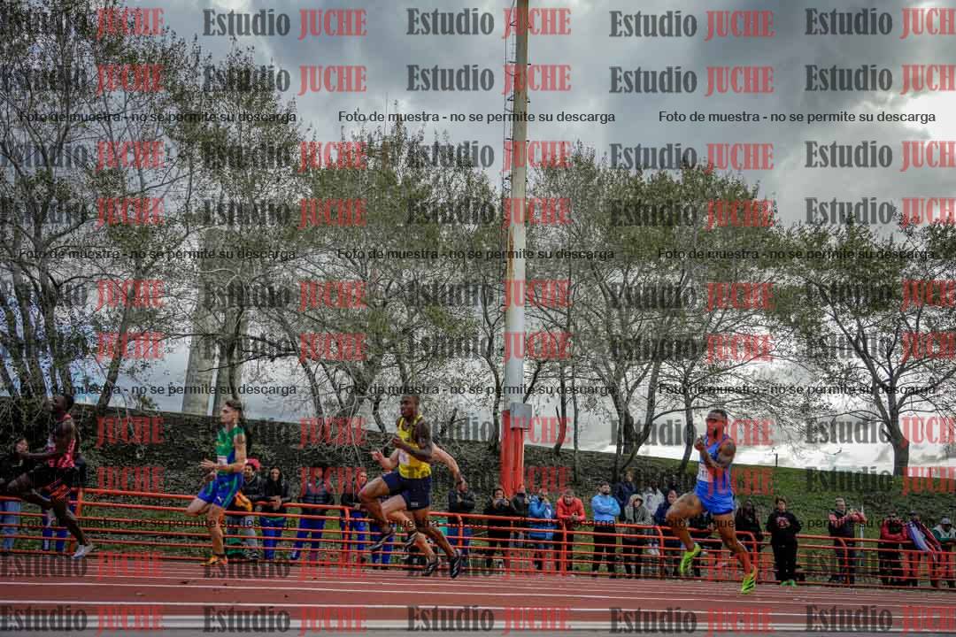 Fotos de los 200 m llanos de varones - FINAL