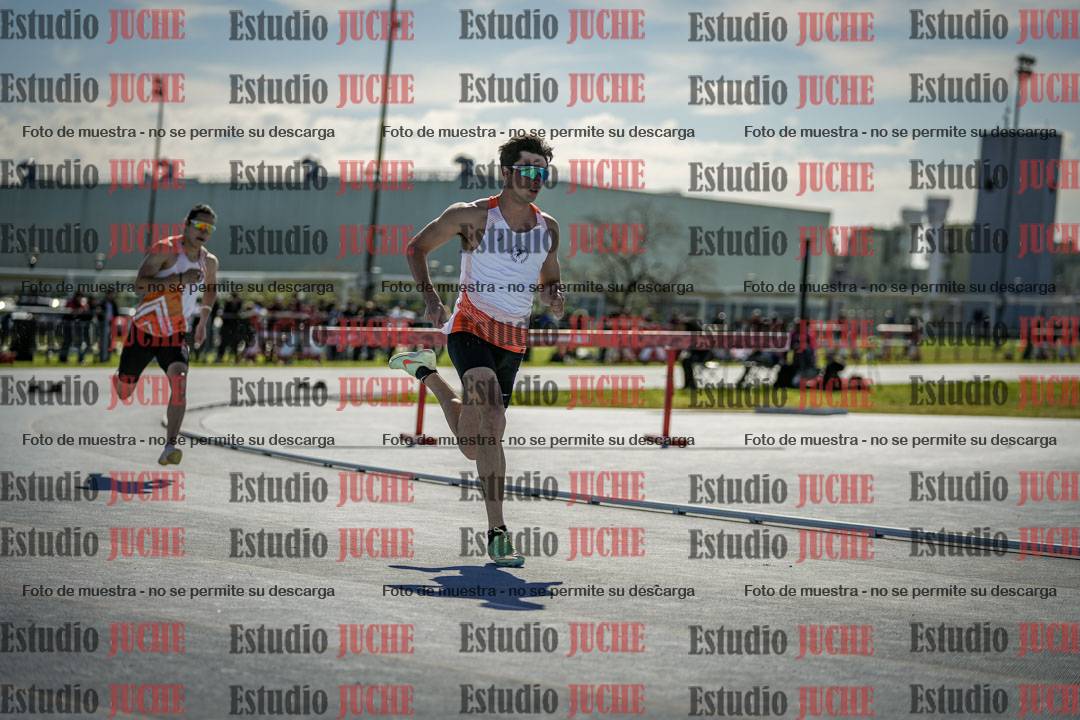 Fotos de los 400 m llanos de varones