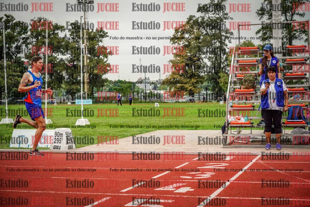 Fotos de los 800 m llanos de varones