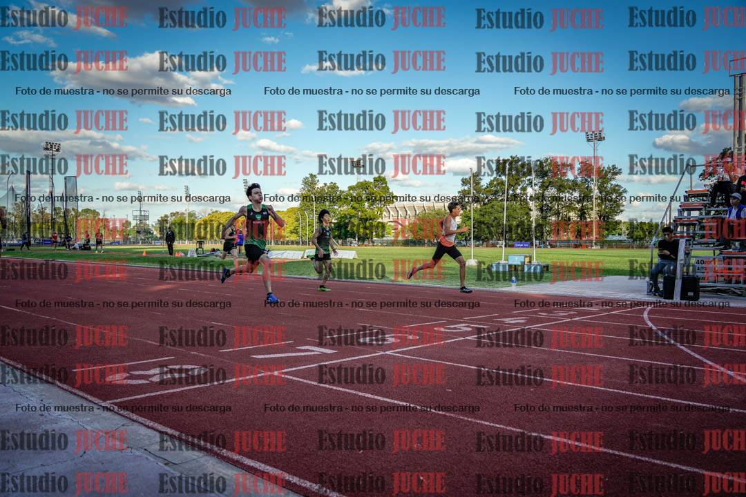 Fotos de los 400 m llanos de varones