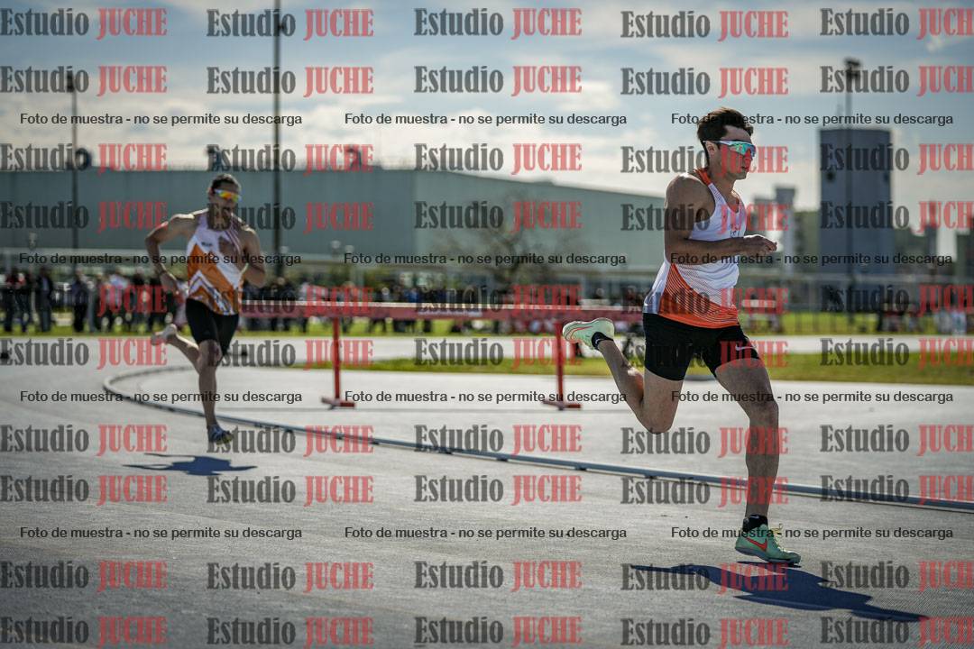 Fotos de los 400 m llanos de varones