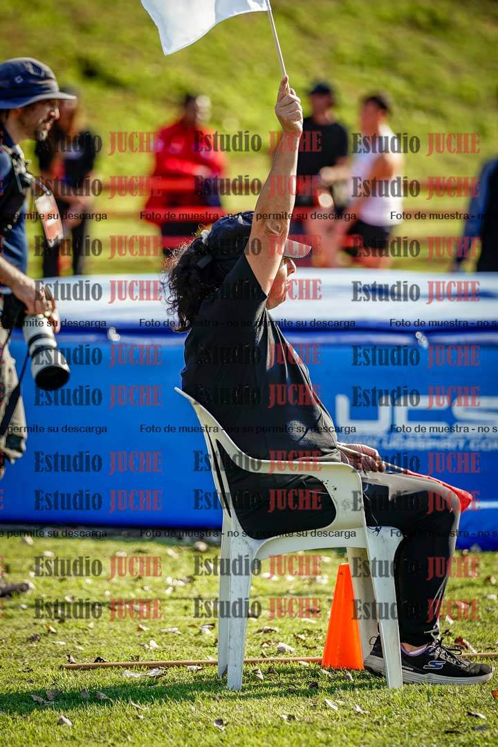 Fotos de algunos extras y podios del día 1