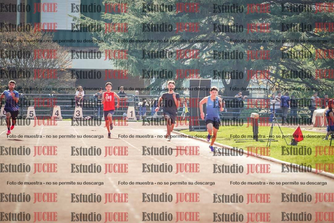 Fotos de los 200 m llanos de varones