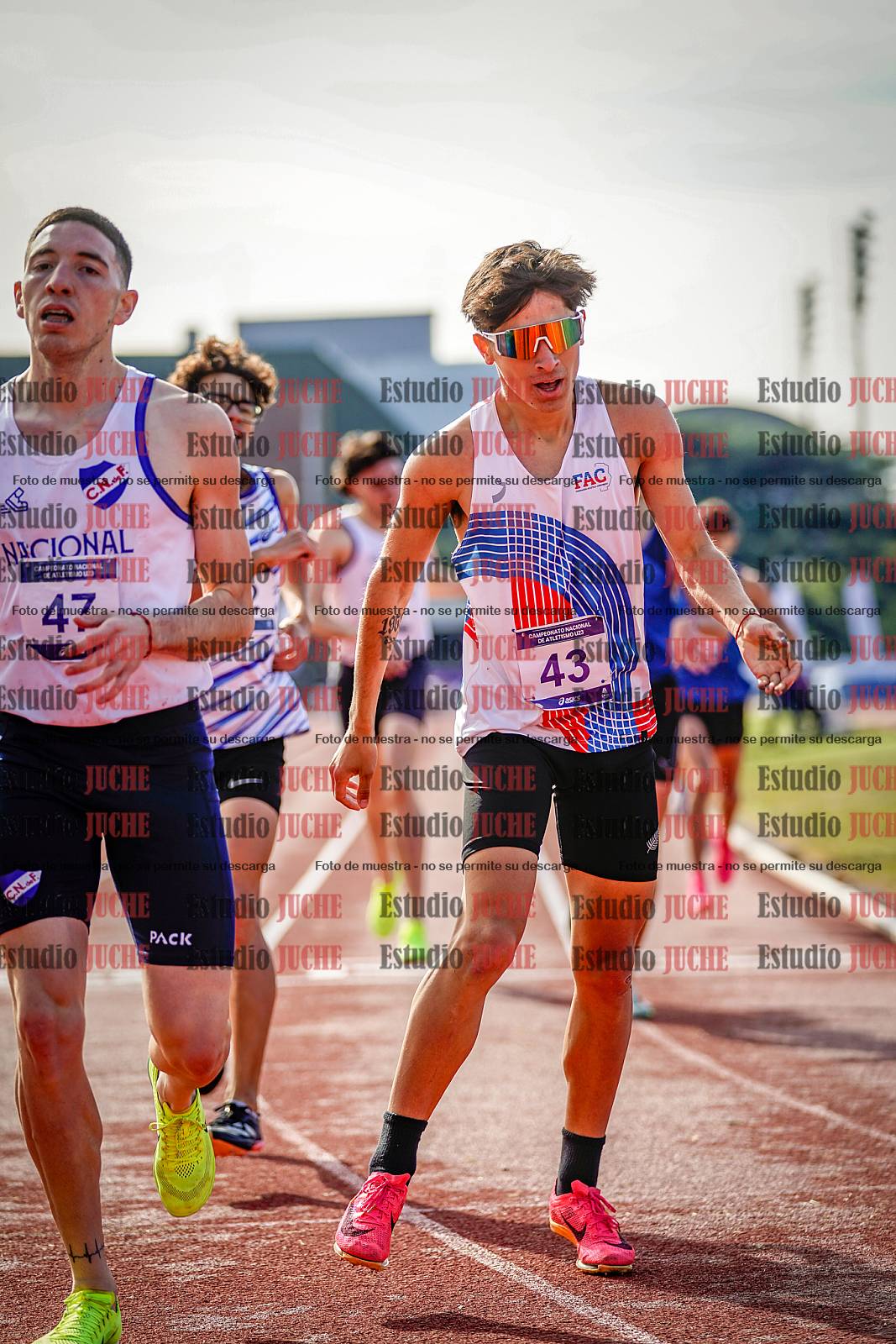 Fotos de los 800 m de varones